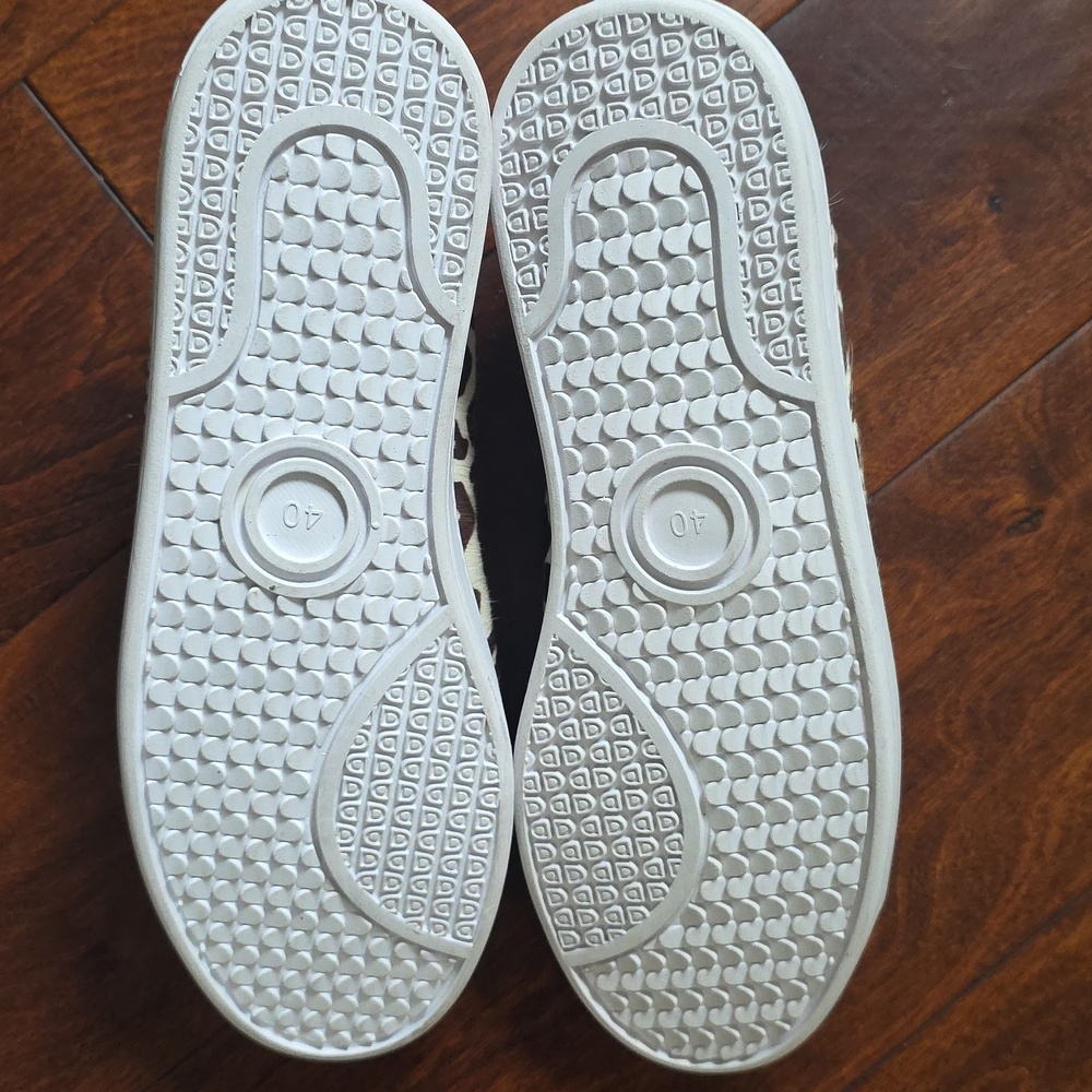 Two Pretty Leopard Print Genuine Calf Hair Sneakers - Leather Lined - Picture 8 of 11